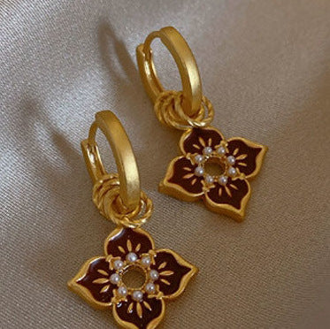 Wholesale Alloy Enamel Double Layer Flower Earrings French Palace Retro Pearl Design Fashion Accessory