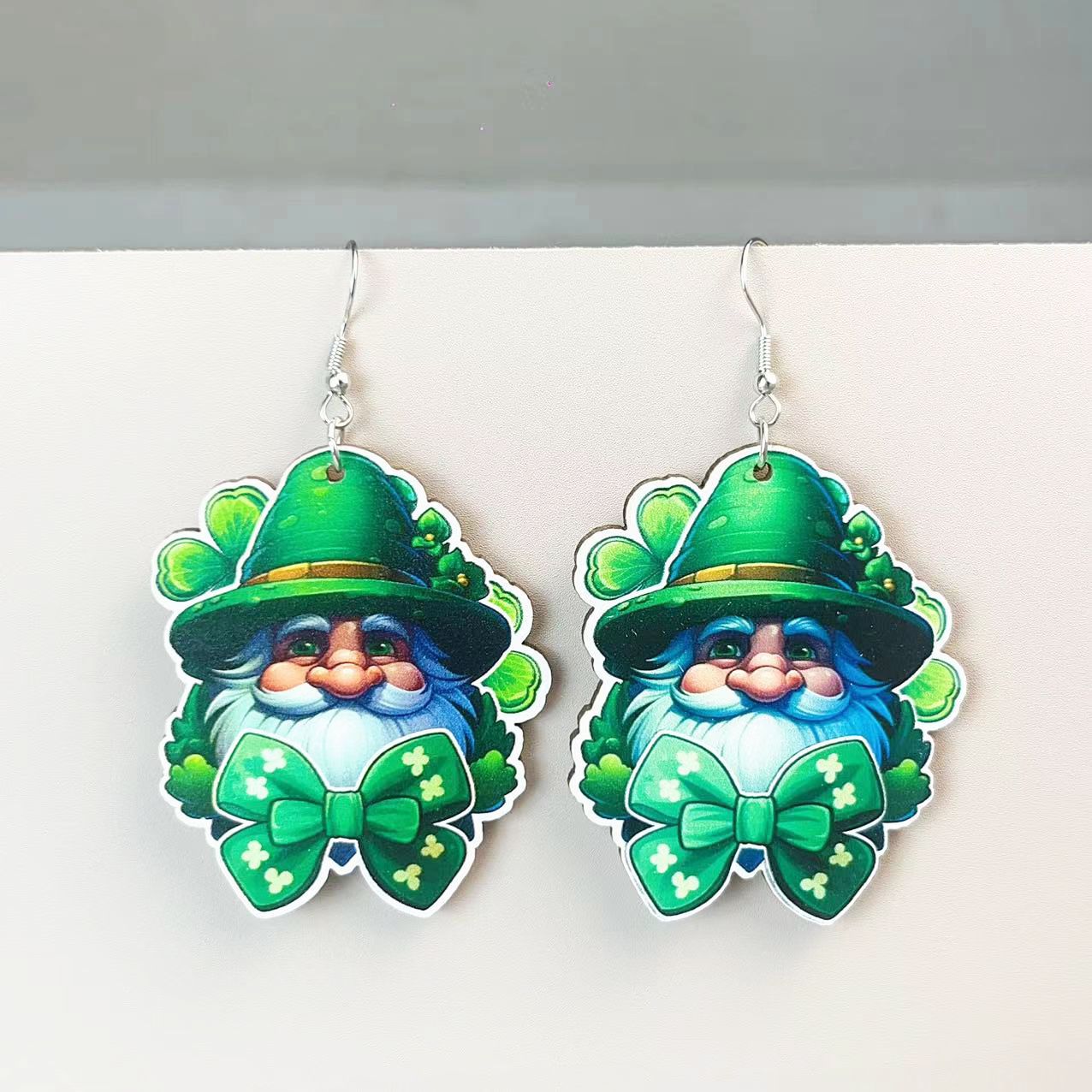 Wholesale Wooden St.  Patrick' s Day shamrock earrings