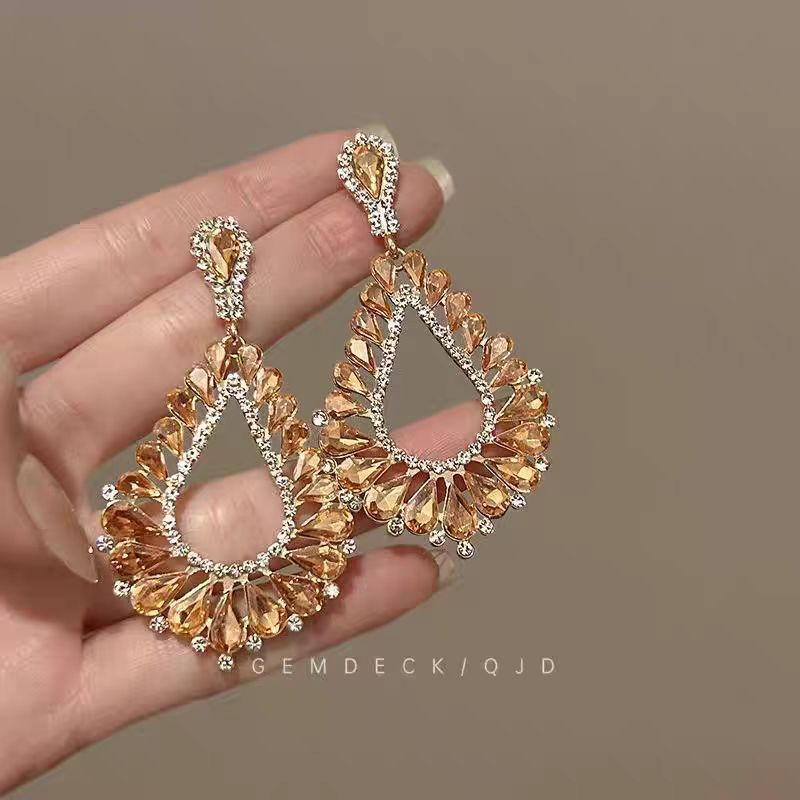 Wholesale Alloy Electroplated Hollow Zircon Stud Earrings Geometric Design Party Jewelry Gift for Women