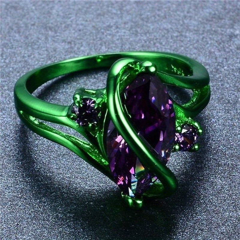 Wholesale winding green  retro simple diamond ring