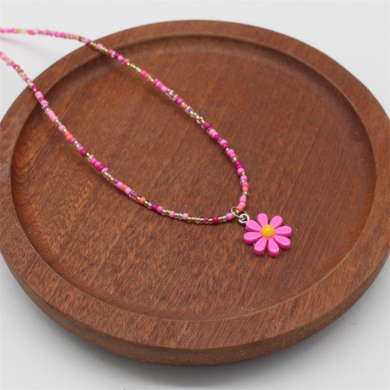 Wholesale daisy flower pendant necklace