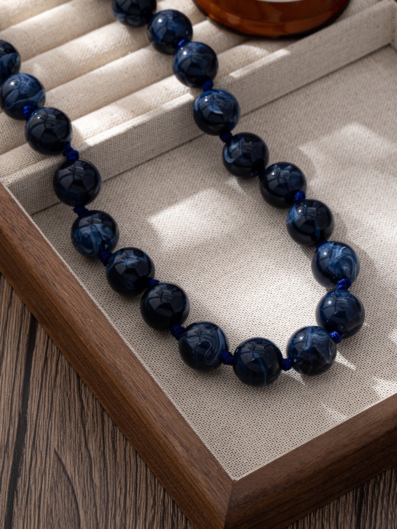 Wholesale Modern Boho Handmade Resin Cloud Bead Necklace For Women Mahogany Boutique Jewelry Accessory
