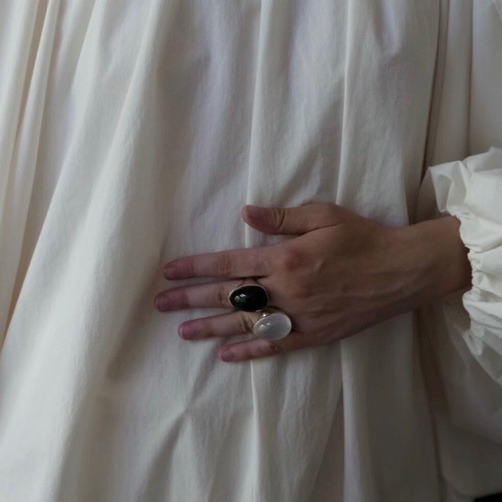 Wholesale silver black agate white chalcedony index finger ring