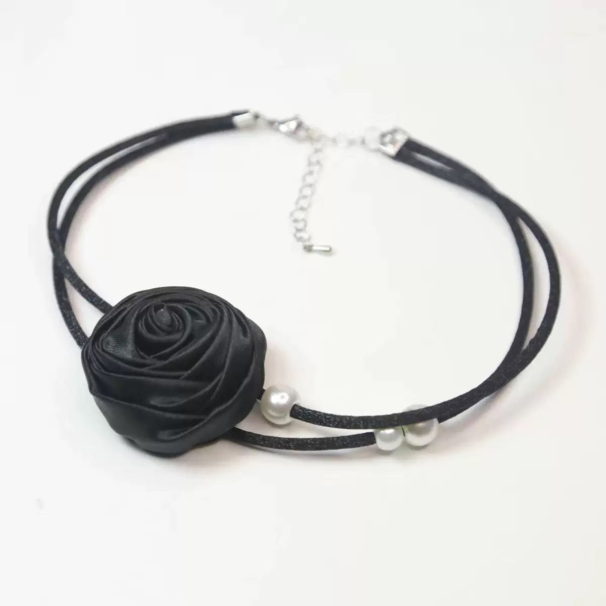 Wholesale Handmade Fabric Flower Choker Necklace With Wax Rope Trendy Jewelry Accessory For Women Gift