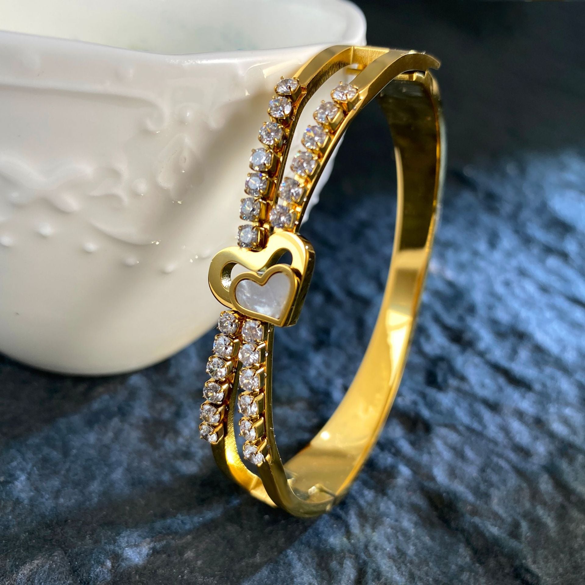 Wholesale Titanium Steel Plated 18K Gold High-end Luxury Bracelet ACC-BT-YuXun009