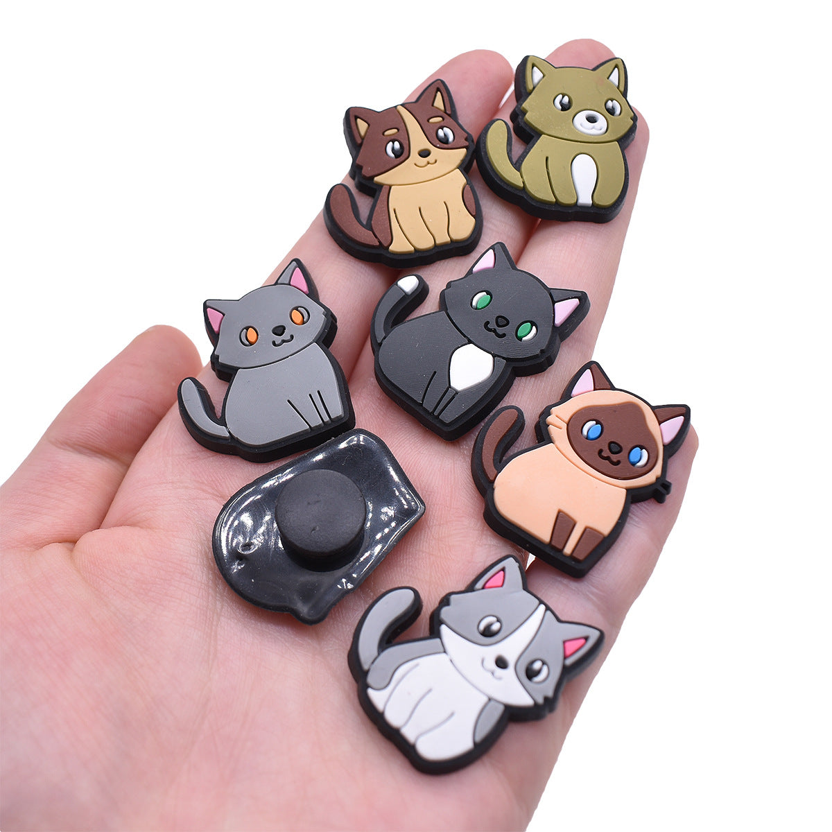 Wholesale  Random 100pcs  Cat  PVC Soft Rubber Shoe Buckle Decoration