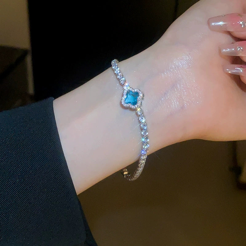 Wholesale Four-Petal Flower Zircon Bracelet Women Fashion Jewelry Accessory Gift Boutique Resale
