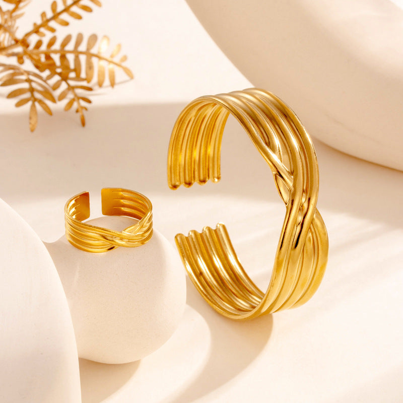 Wholesale Geometric wave cold wind  titanium steel opening adjustable hand decoration