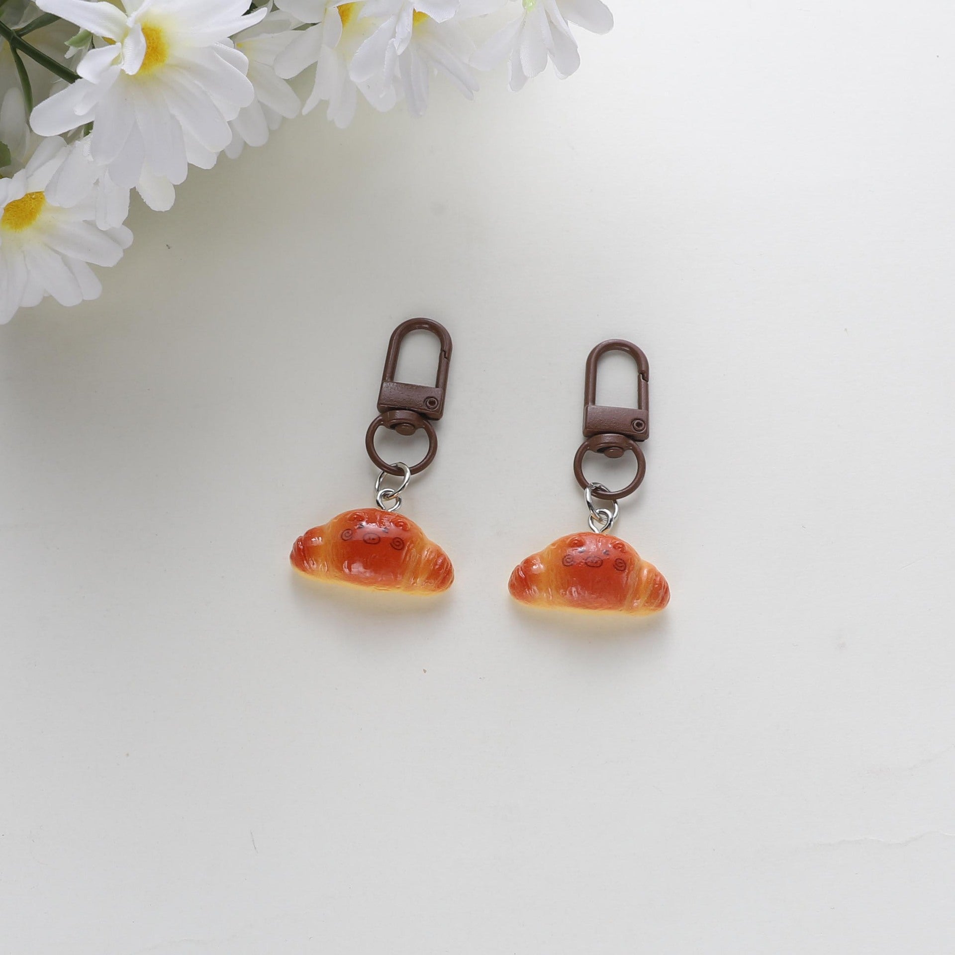 Wholesale Cute cartoon bread keychain