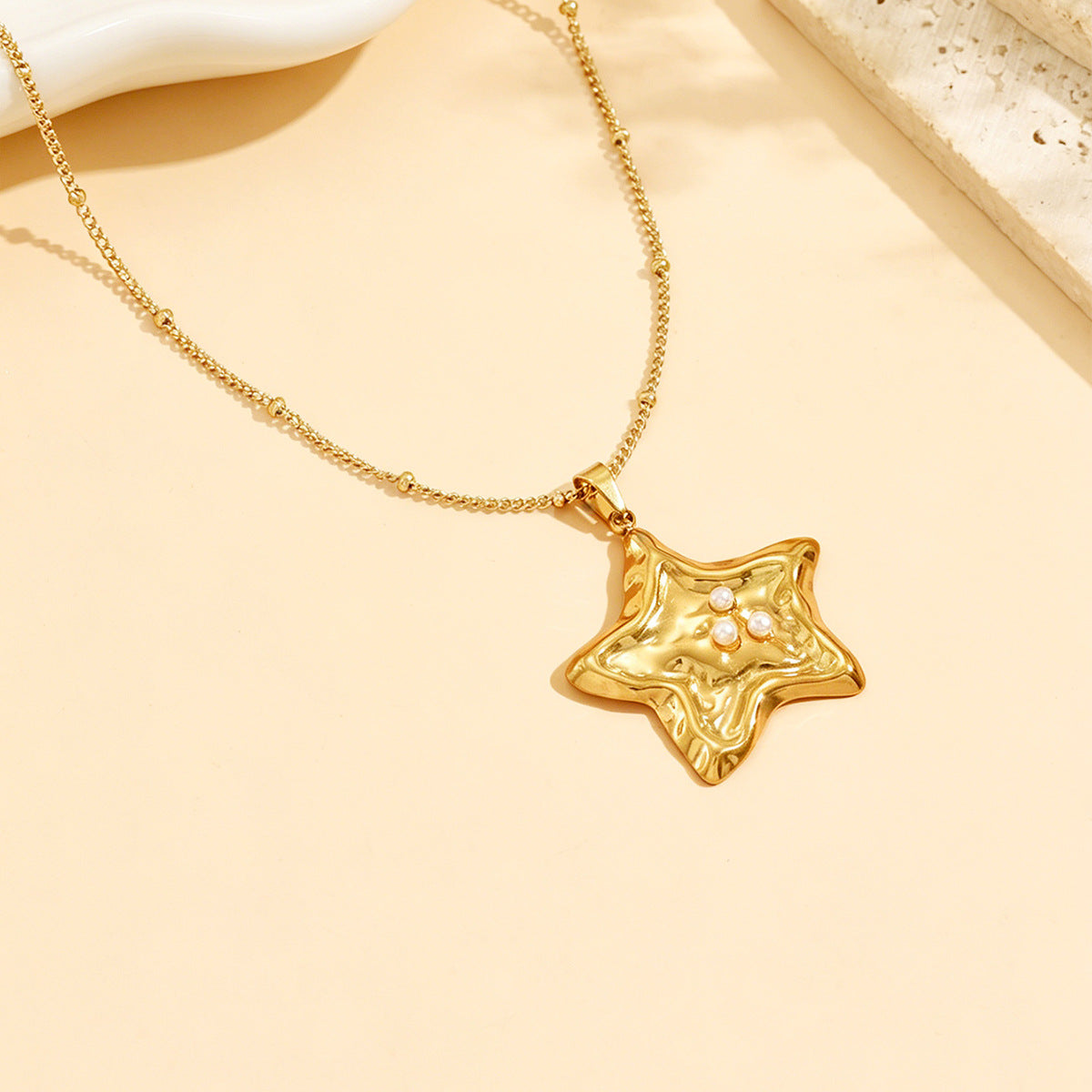 Wholesale Fresh Vacation Style Pearl Starfish Pendant Necklace 18K Gold Plated Stainless Steel Women S Collarbone Chain Fashion Accessory
