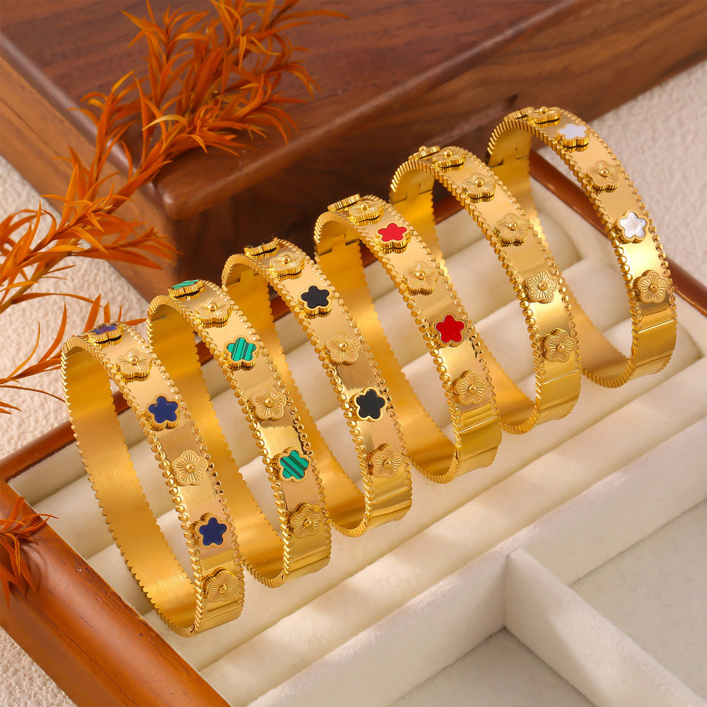 Wholesale Flower Titanium Steel 18k Gold Plated Bracelet ACC-BT-OMK001