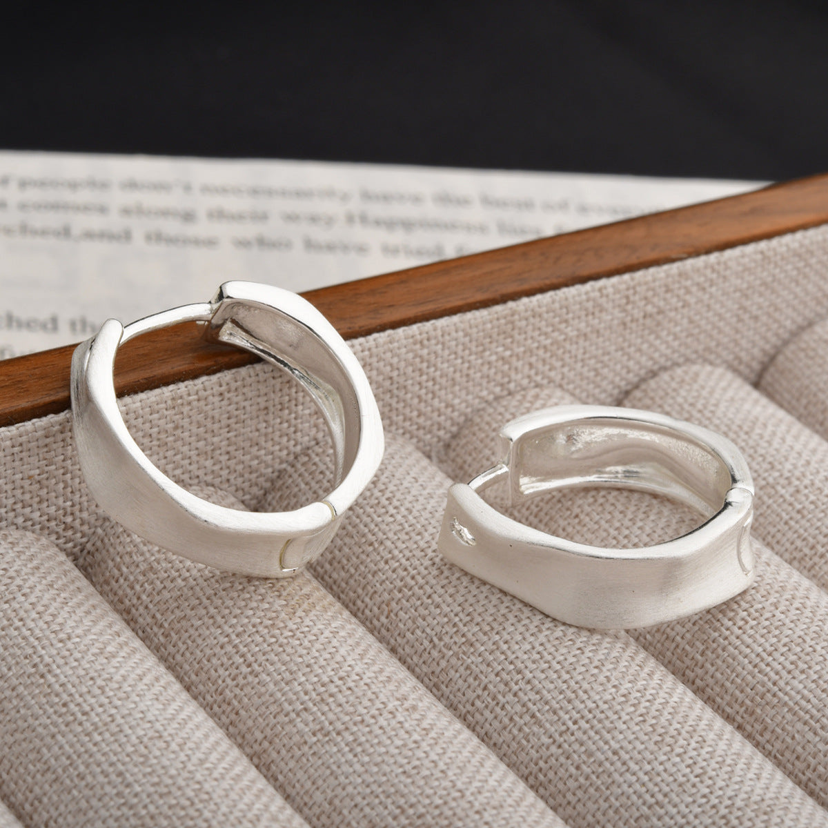Wholesale Personalized Brushed Asymmetrical Round Earrings