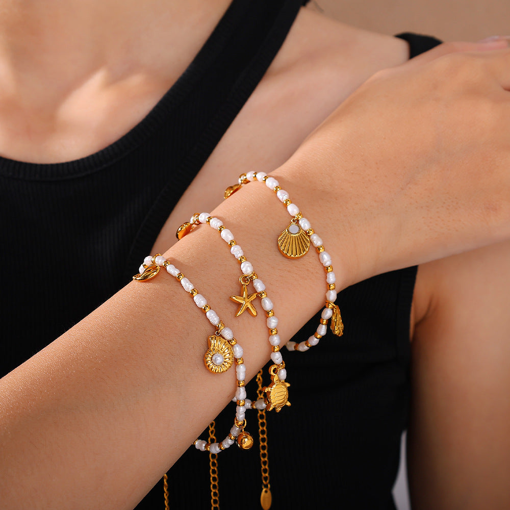 Wholesale  Fashion Creative Ocean Theme Freshwater Pearl DIY Dolphin Pendant Bracelet Plated with 18K Gold Niche Jewelry for Women