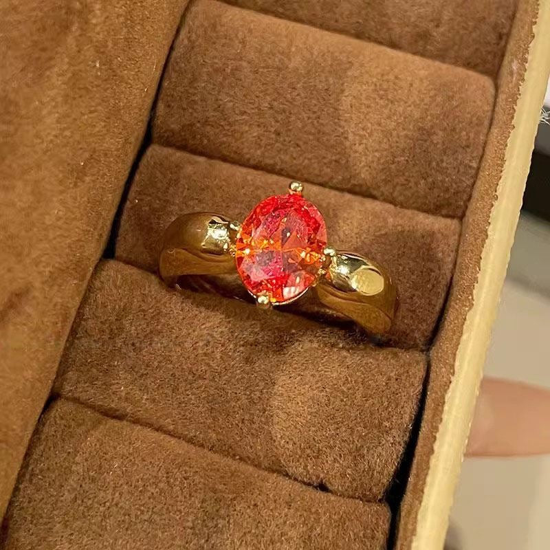 Wholesale Vintage Palace Style Ring with Sparkling Diamonds,  Retro Brushed Finish,  Fashion Jewelry Accessory for Everyday Wear