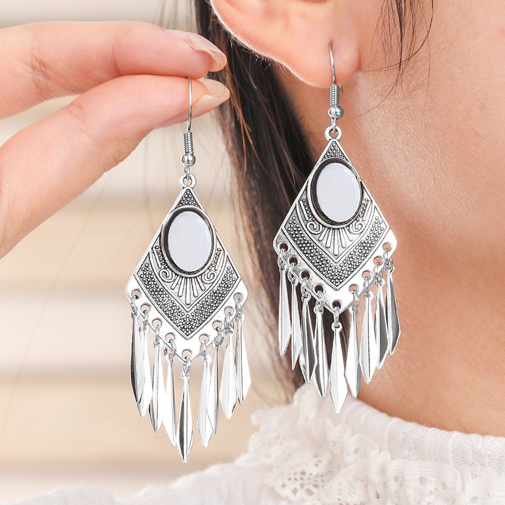 Wholesale ‌ New Chinese-Style Retro Ethnic Silver Tassel Earrings,  Exotic Ethnic Style,  Light Luxury,  High-End Feel,  Ancient Style Ear Hooks and Ear Pendants ‌