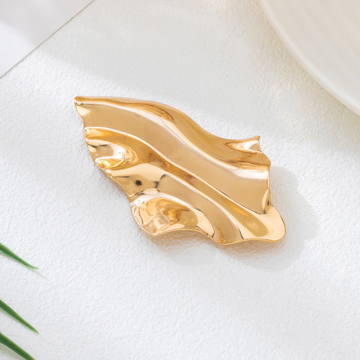 Wholesale Trendy Geometric Irregular Brooch For Women Chic Fashion Jewelry Accessory Stylish Gift For Daily Business Wear