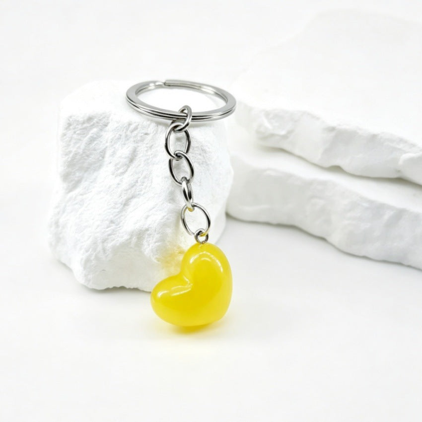 Wholesale Resin Luminous Heart Keychain Fashionable Bag Charm For Handbags And Keys Decorative Gift For Wedding Party Boutique Resale