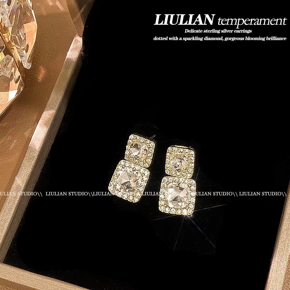 Wholesale Trendy Light Luxury Pearl Earrings Alloy Electroplated