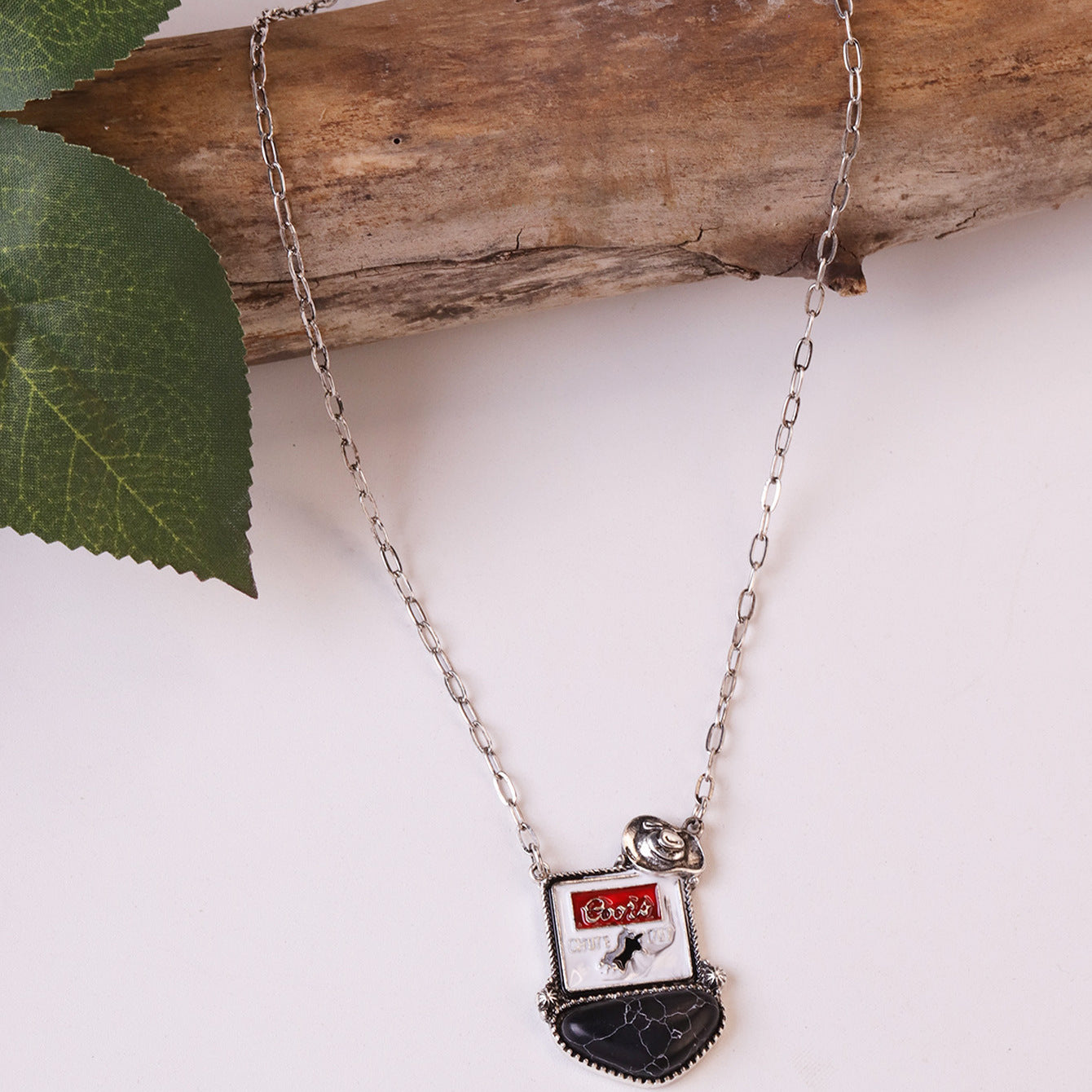 Wholesale Retro Geometric Drip Oil Pendant Necklace,  Fashion Jewelry Accessory for Everyday Wear or Gift Giving