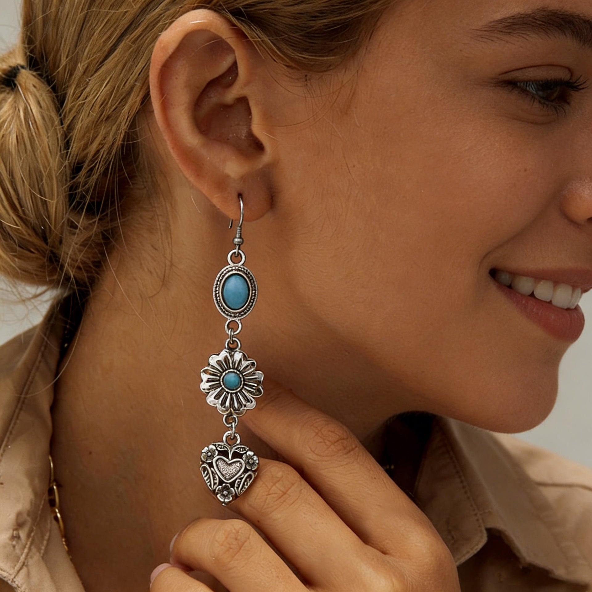 Wholesale Vintage Bohemian Elegant Distressed Texture Floral Heart Pendant Earrings with Turquoise Long Tassel Ear Jewelry