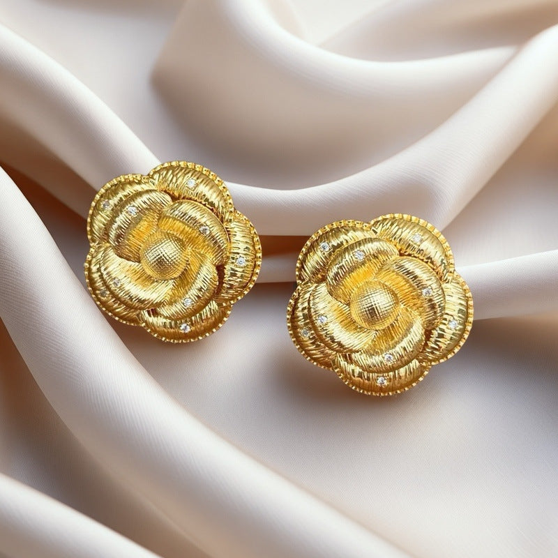 Wholesale Light Luxury Copper Plated Real Gold Silver Needle Earrings