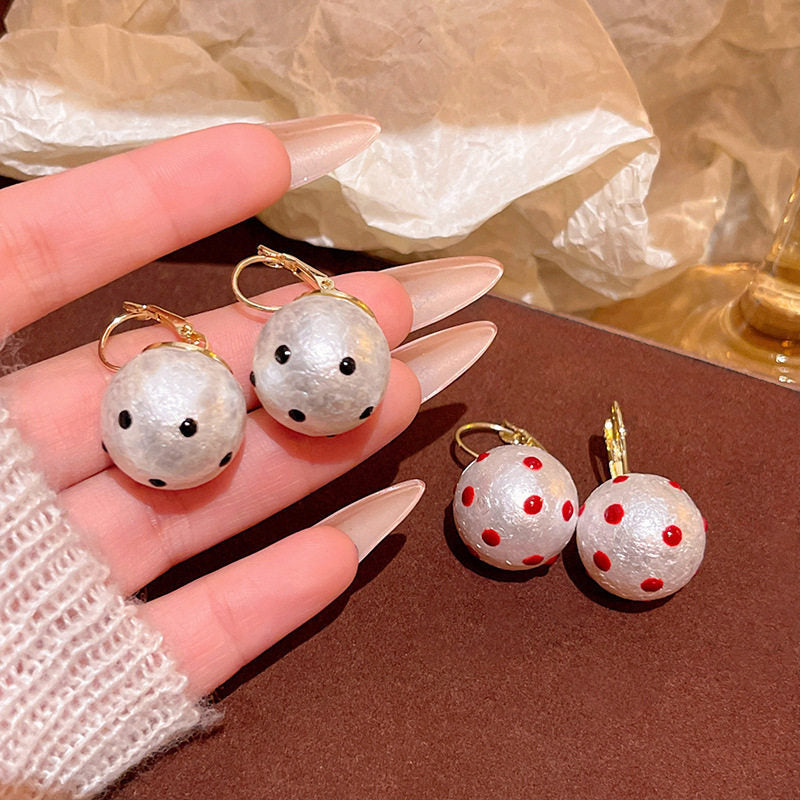 Wholesale Retro Polka Dot Geometric Circle Earrings Pearl Fashion Accessory Jewelry