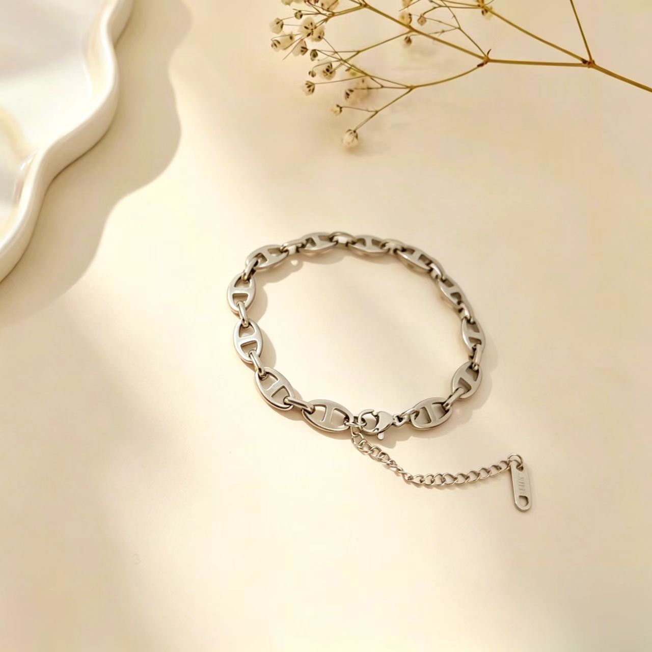 Wholesale Simple Titanium Steel Bracelet - Chic Jewelry Accessory for Everyday Wear