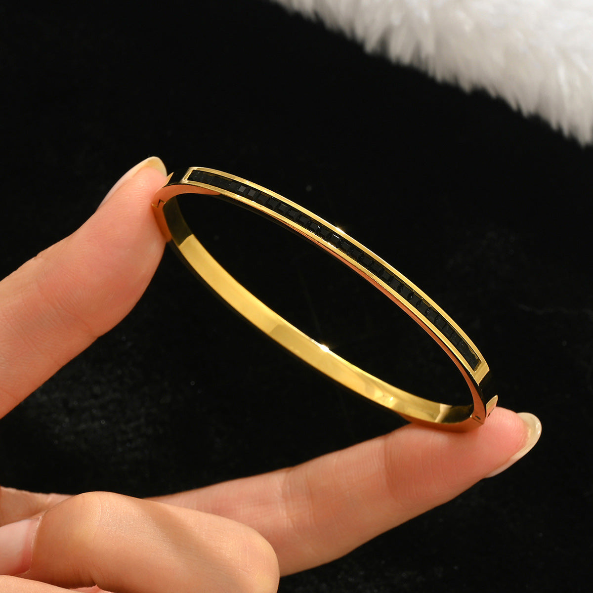 Wholesale Titanium Steel Electroplated Four-Leaf Clover Starry Sky Bracelet Gift Fashion Accessory