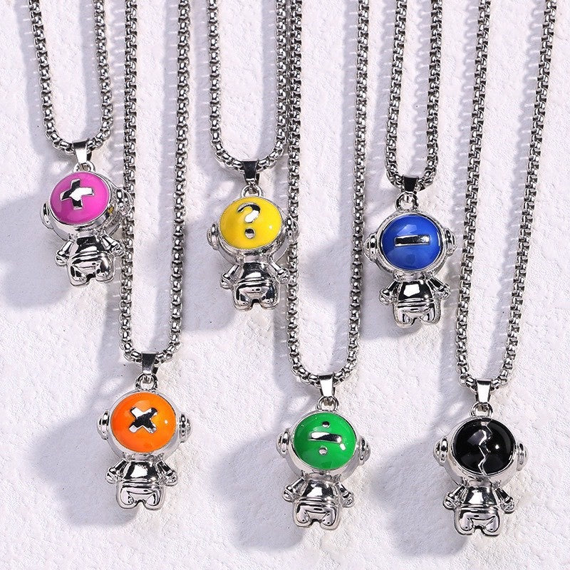Wholesale Alloy Astronaut Pendant Necklace Cartoon Spaceman Fashion Jewelry Accessory for Men Women