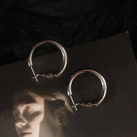 Wholesale Electroplated Metal Circle Earrings Korean Minimalist Jewelry Accessory