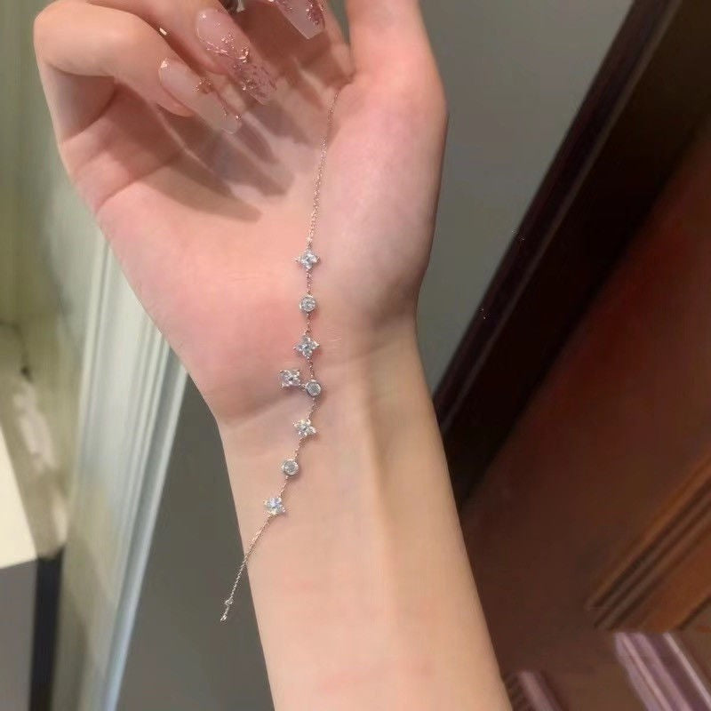 Wholesale Four-leaf clover flower zircon bracelet