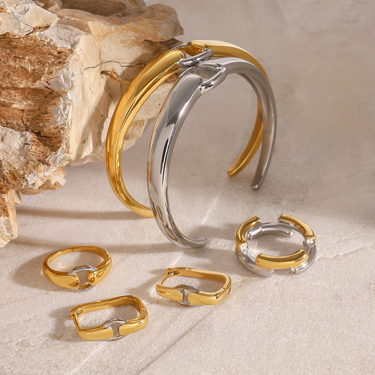 Wholesale Stainless Steel Gold and Silver Contrast Color Simple Earrings