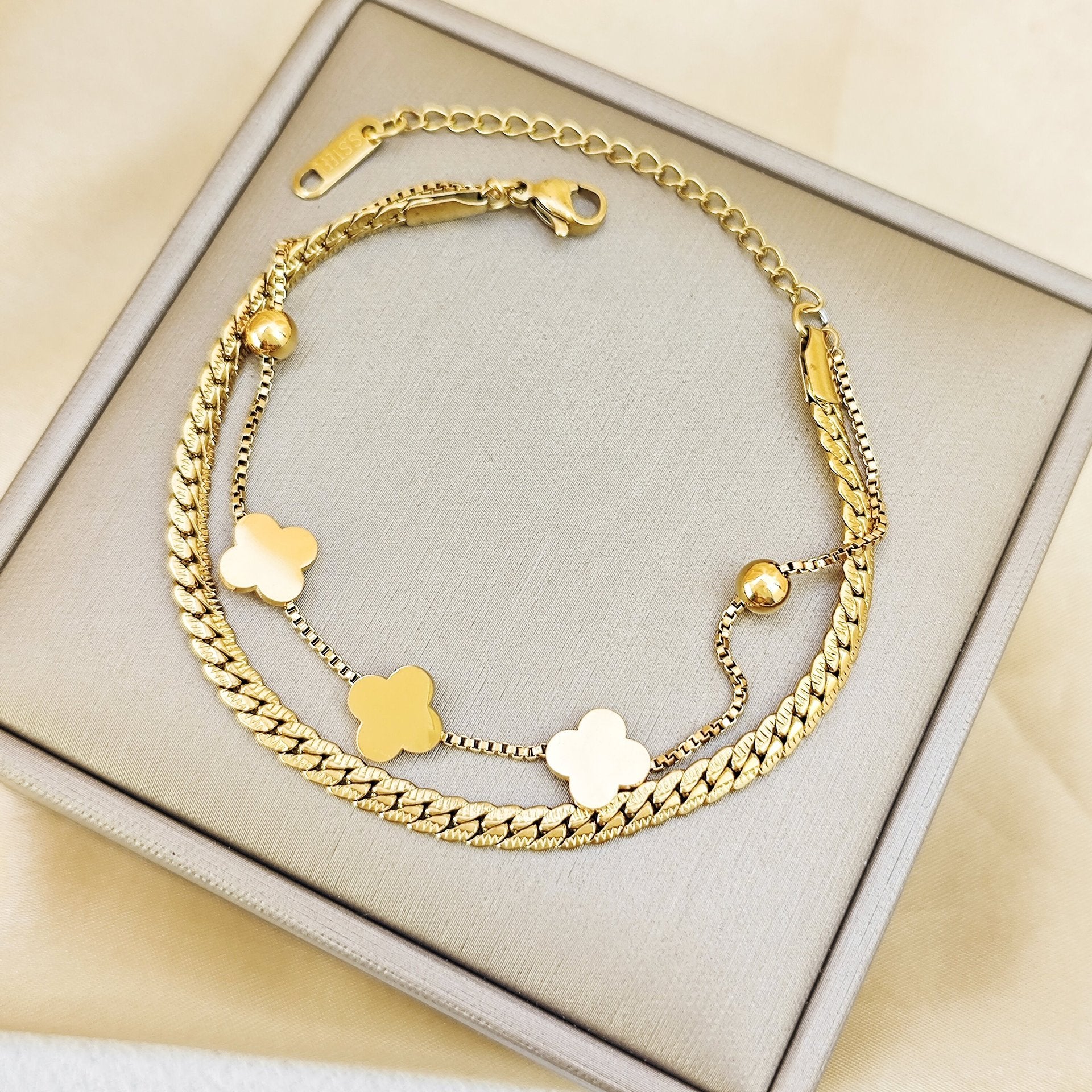 Wholesale Titanium Steel Gold Plated Star Love Bracelet - Women' s Fashion Jewelry Gift for Travel