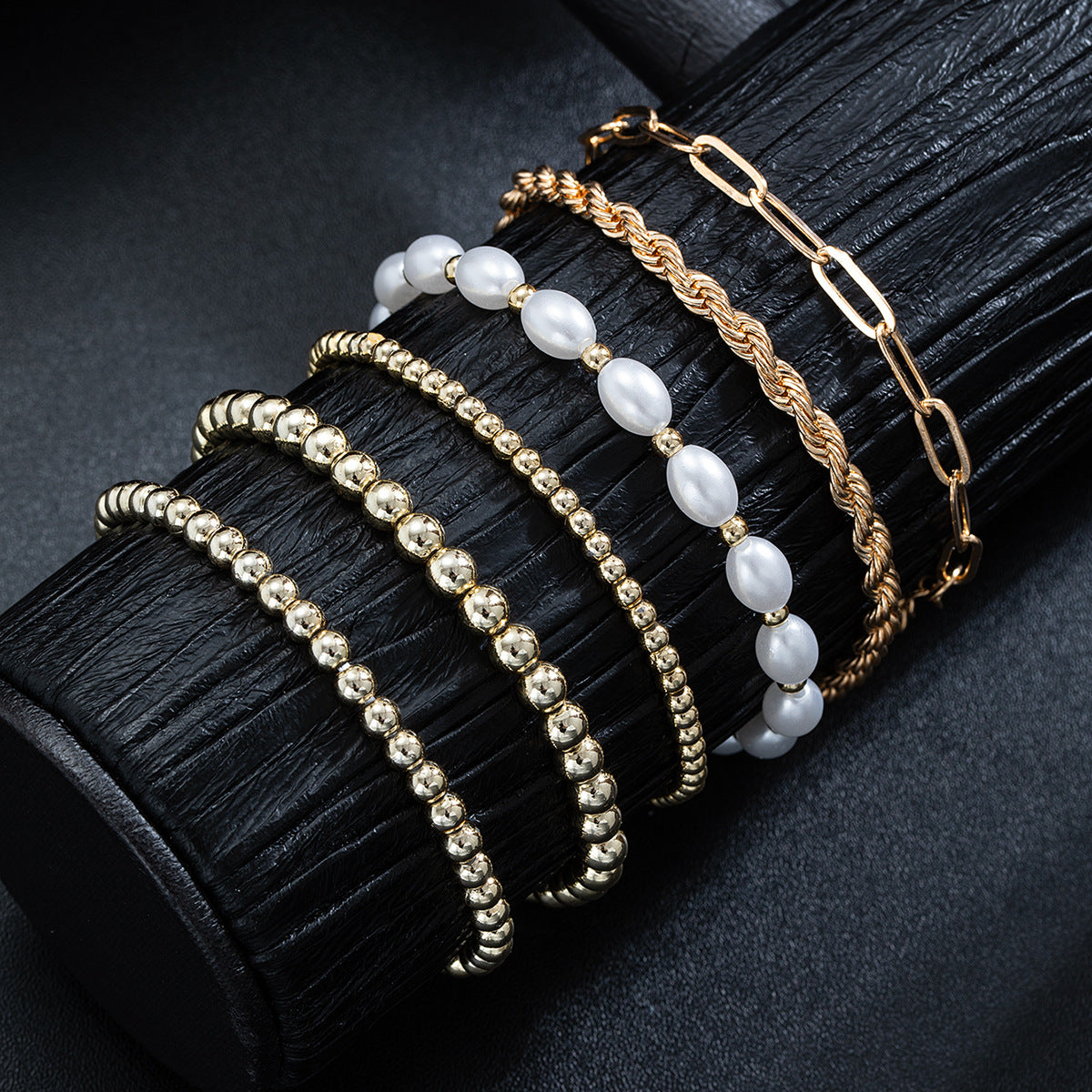 Wholesale Paperclip chain pearl beaded stretch bracelet