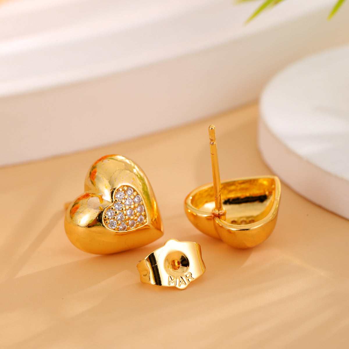 Wholesale  love diamond alloy earrings