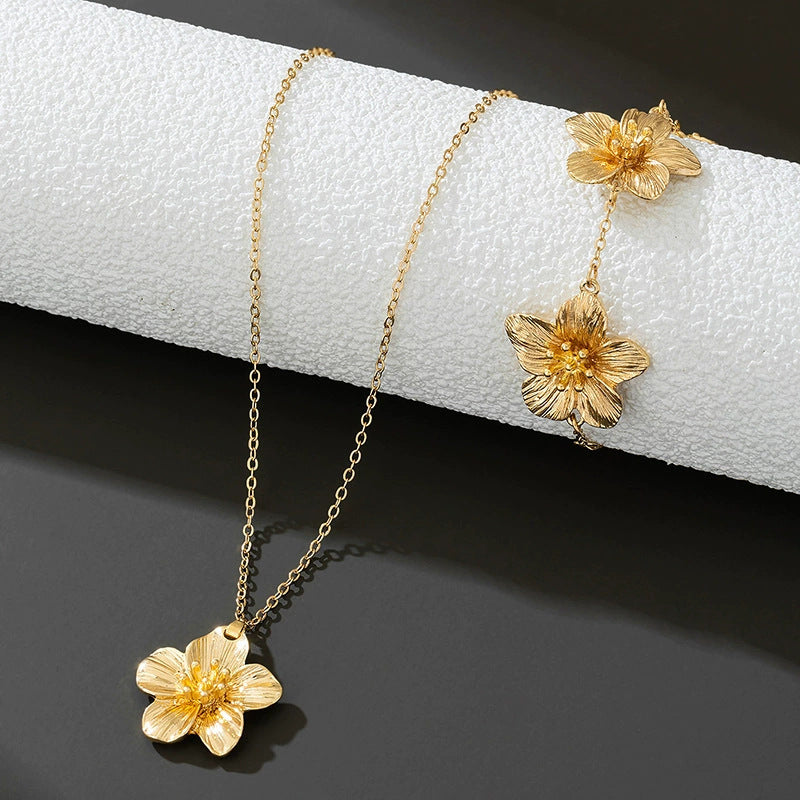 Wholesale Gold Tone Alloy Flower Jewelry Set Chic Floral Pendant Necklace Bracelet Earrings For Women Everyday Wear Fashion Accessory