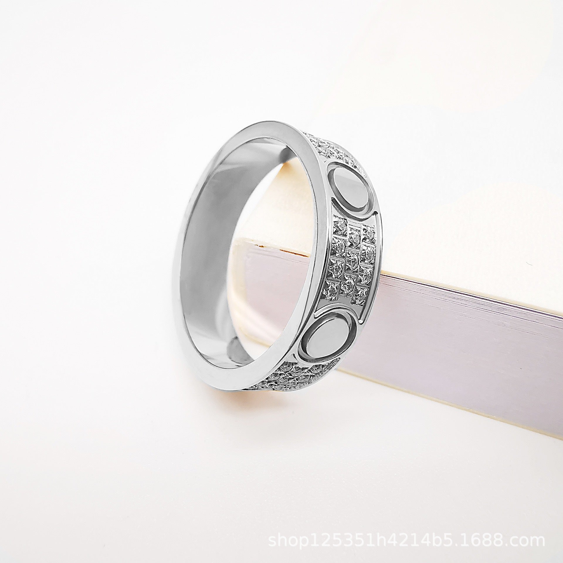 Wholesale Fashion Titanium Steel Starry Rose Gold Diamond-Encrusted Couple Ring Jewelry Accessory