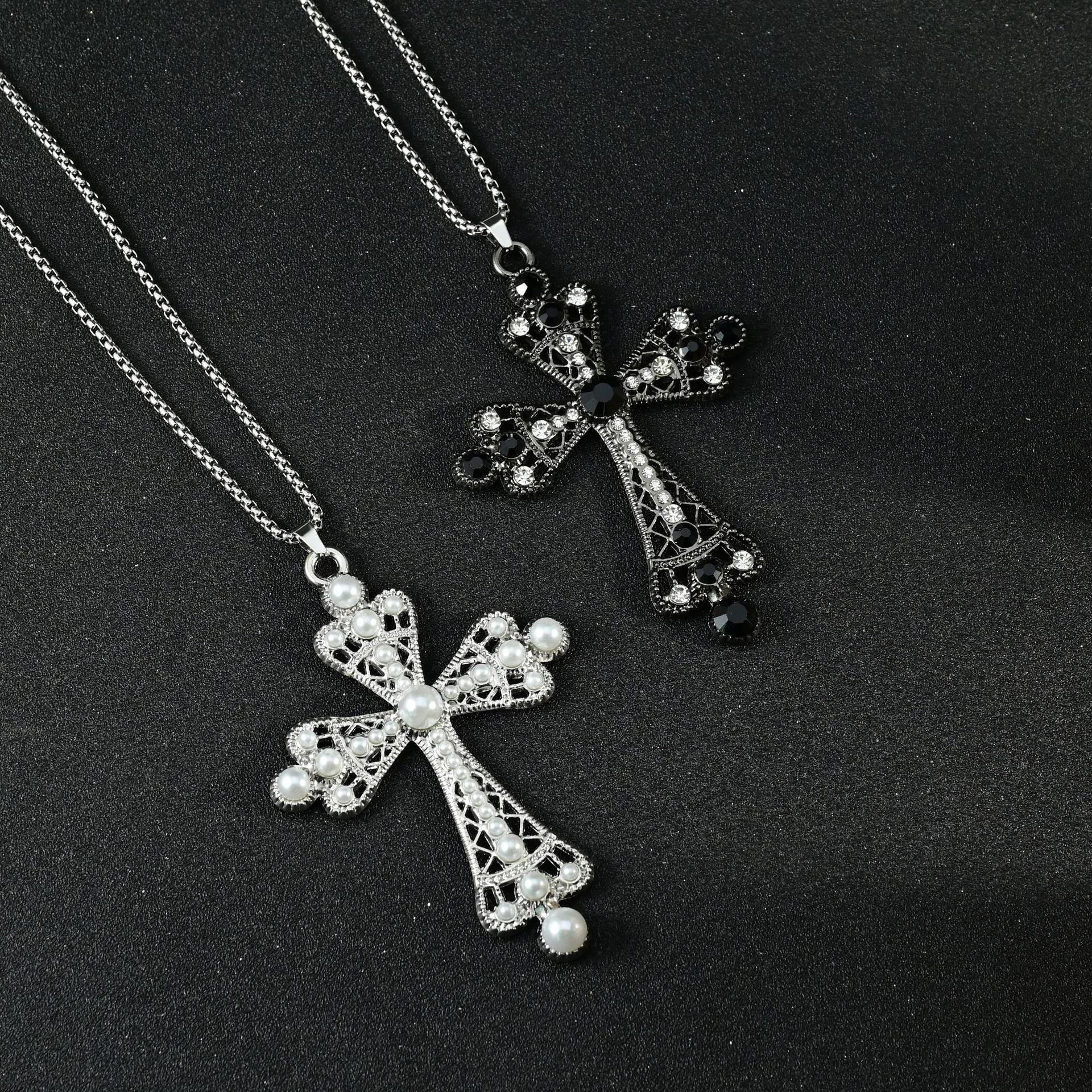 Wholesale Trendy Baroque Pearl Cross Necklace Zinc Alloy Fashion Accessory For Casual Wear Gift Boutique Resale