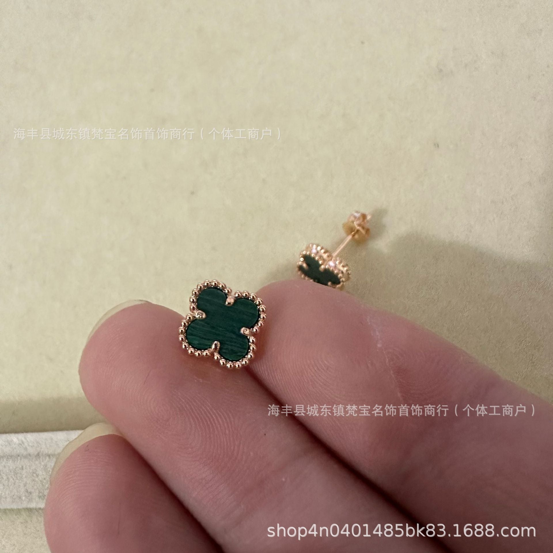dxx-img:9db99b162b2c2e3c9f3335003bbe45f9,ACC-ES-6129065336669-M1