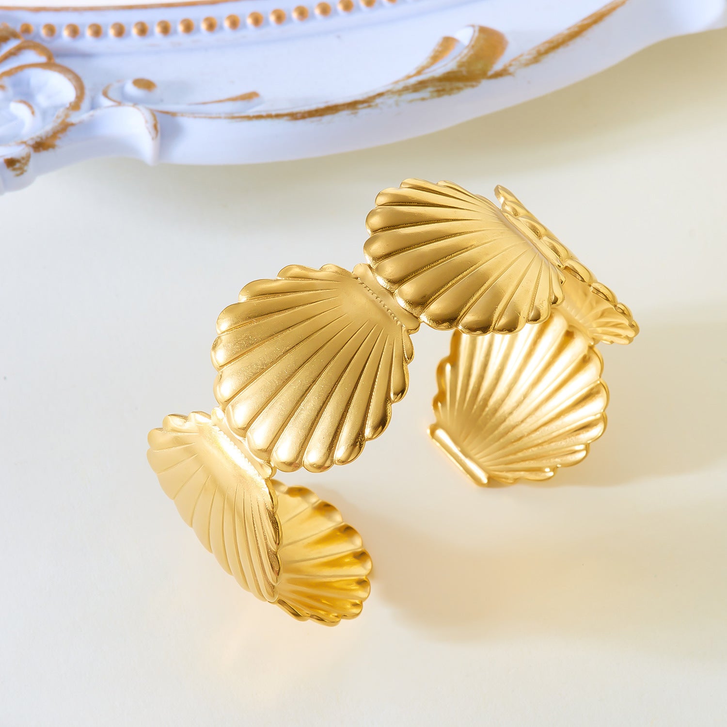 Wholesale Stainless steel  Creative Beach Holiday Starfish Open Style Bracelet