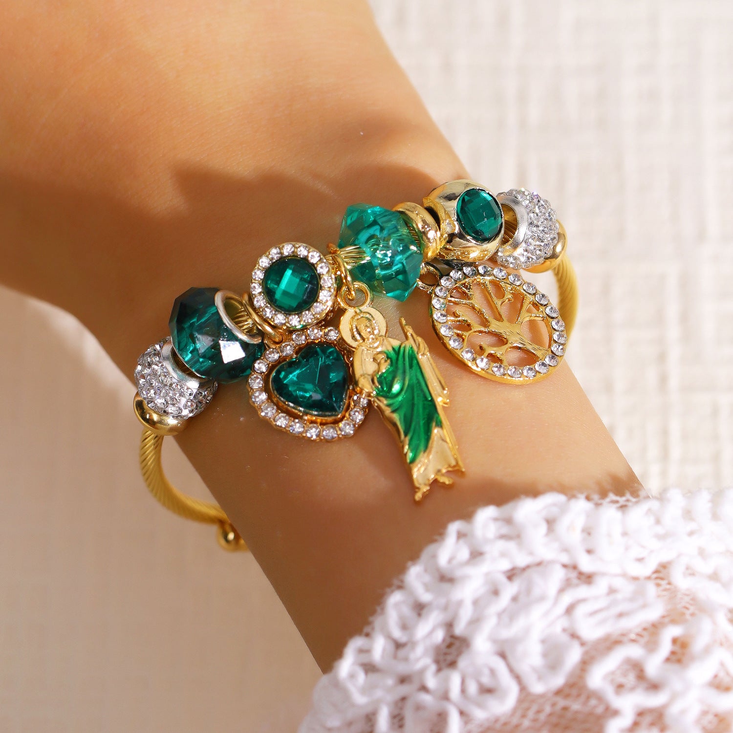 Wholesale Tree Of Life Heart Cross Bangle For Women Gold Tone Resin Bracelet European Style Fashion Jewelry Gift Boutique Resale Accessory