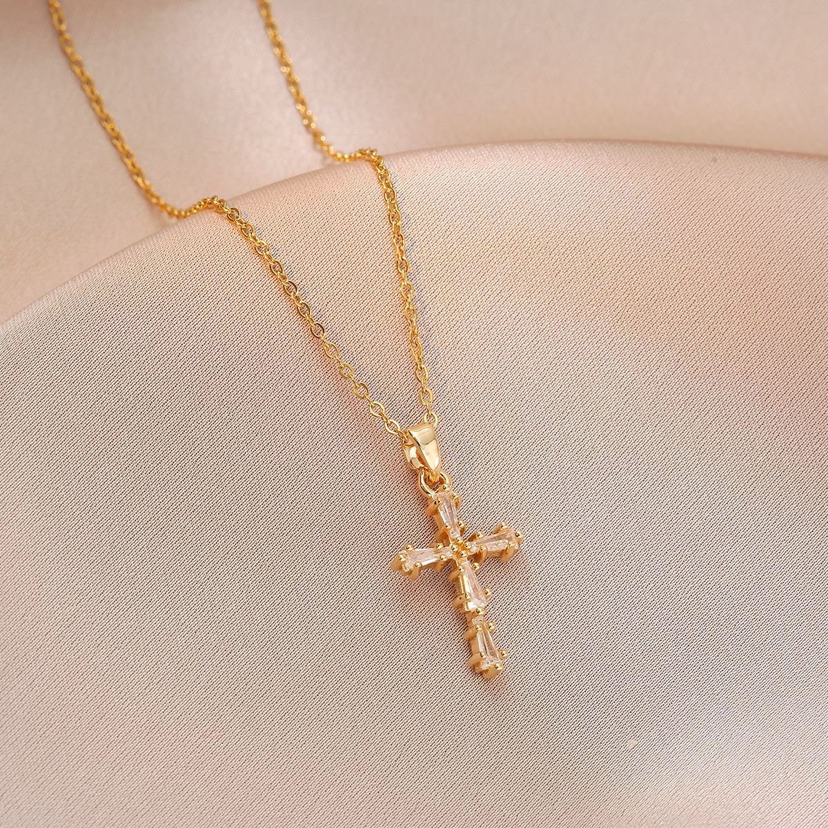 Wholesale Stylish Colorful Zircon Cross Necklace Copper Electroplated Fashion Accessory For Women Party Gift