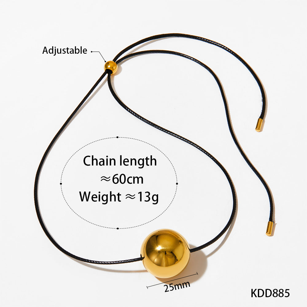 Wholesale stainless steel  simple style fashion exaggerated hollow five-pointed star Circle necklace