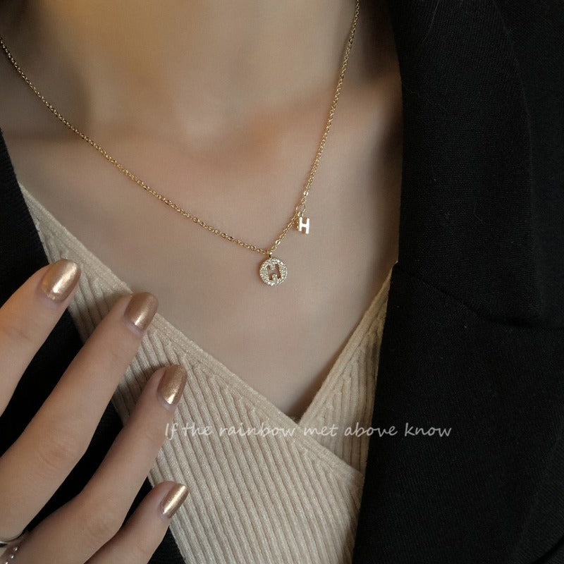 Wholesale letter luxury clavicle chain