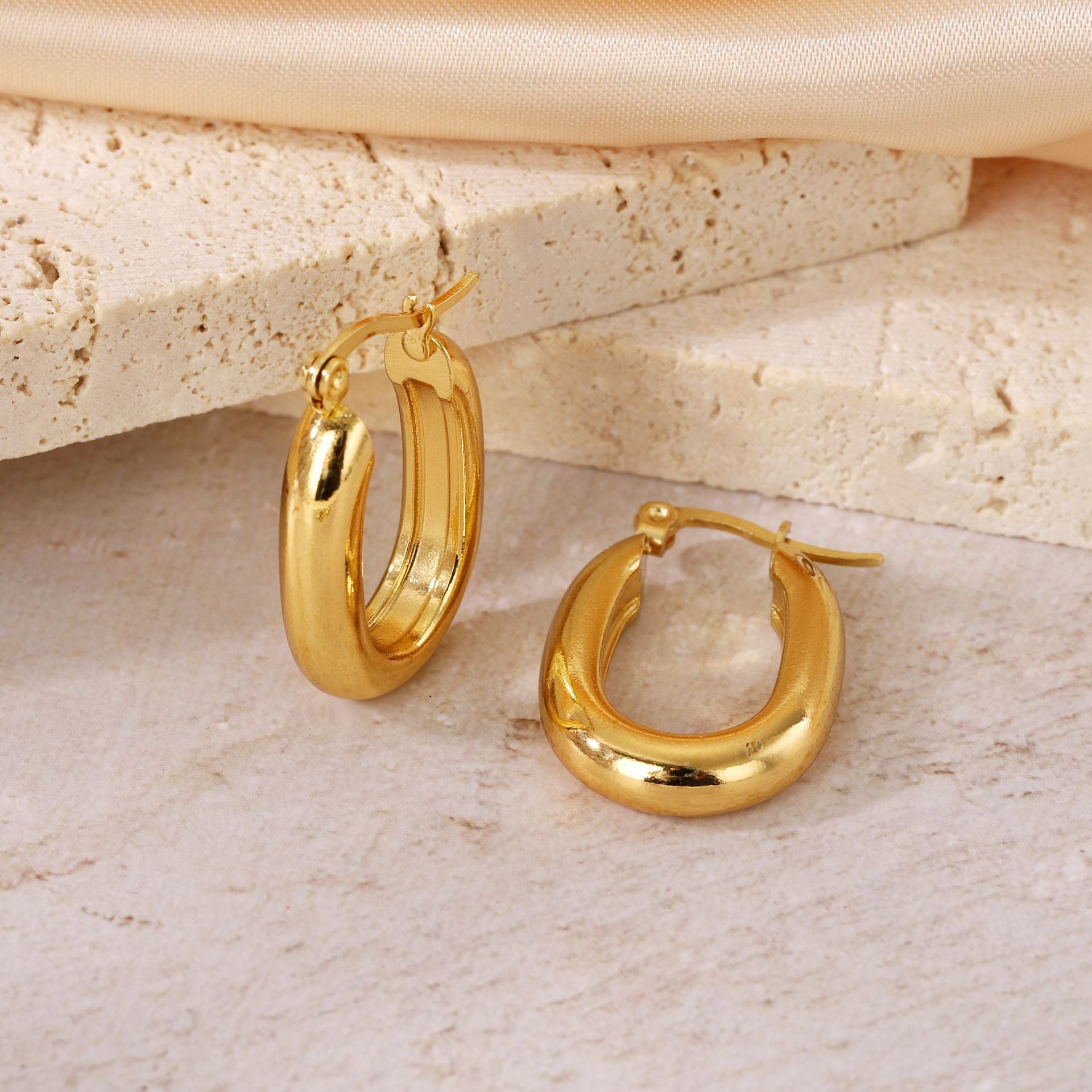 Wholesale Classic Hoop Versatile Non-Fading Titanium Steel Earrings