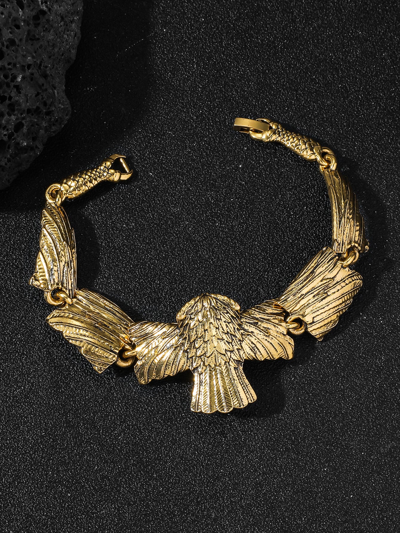 Wholesale Retro style eagle element alloy chain bracelet