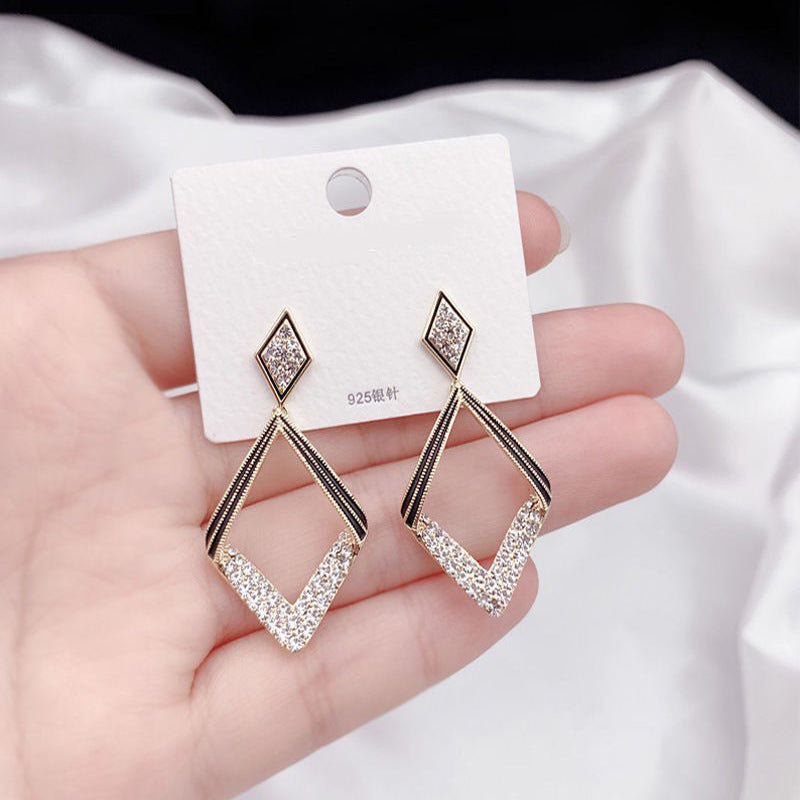 Wholesale rectangular geometric full diamond earrings