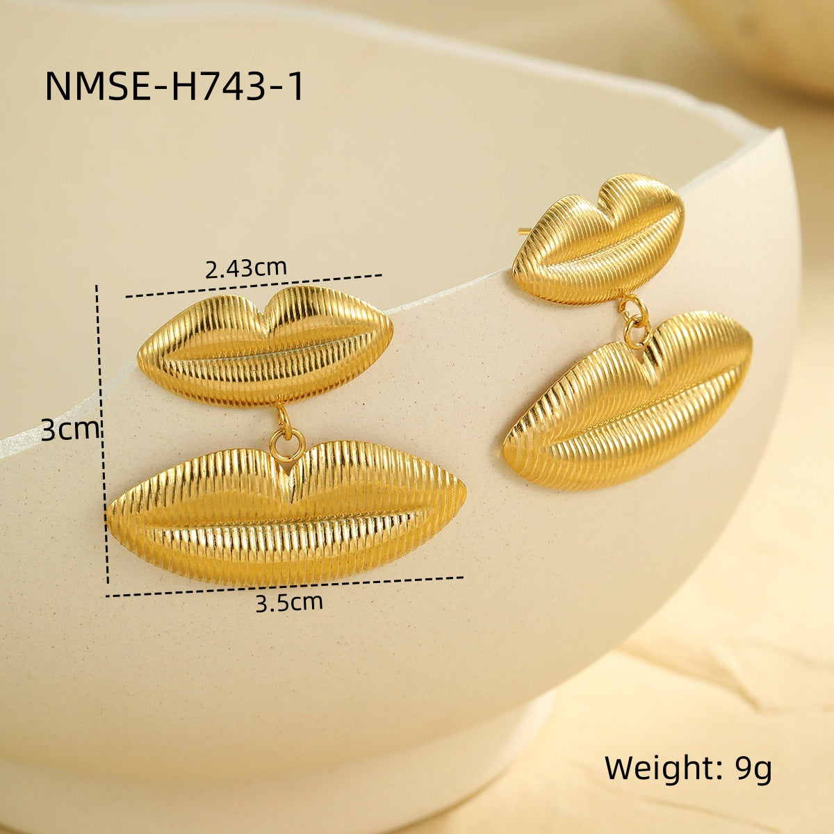 Wholesale  Stainless steel fashion personality lip earrings