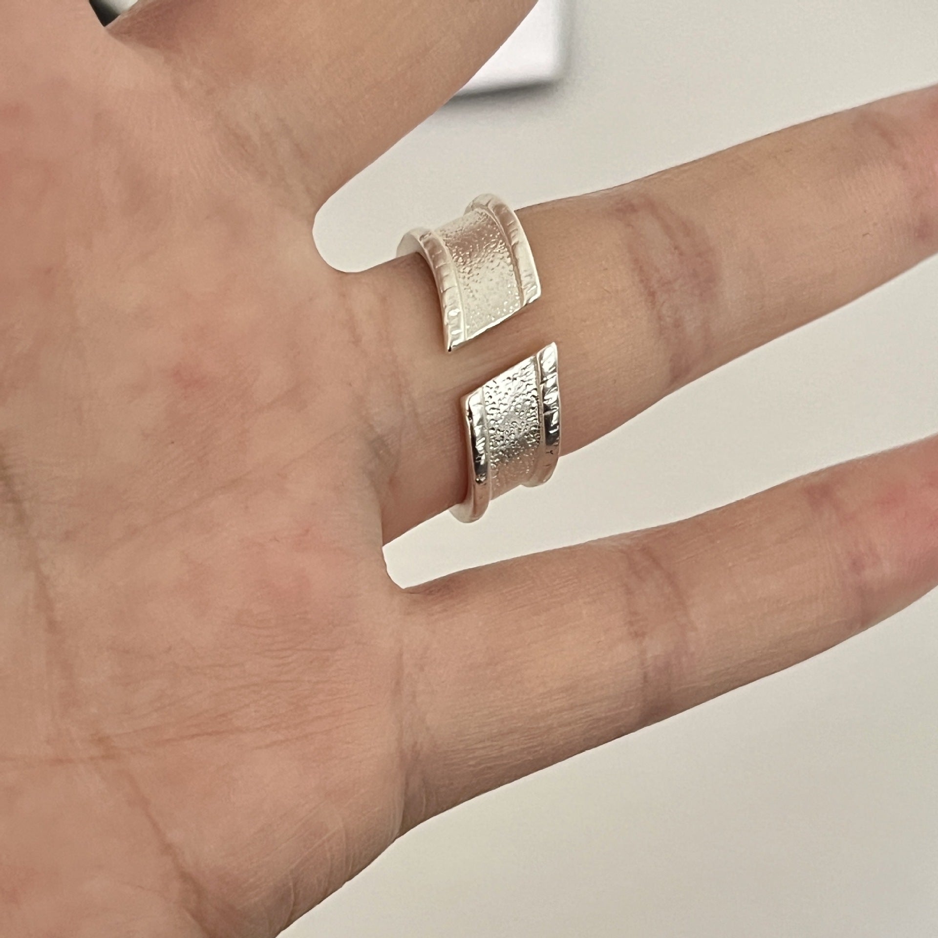 Wholesale  Stereo Rose Ribbon Open Ring