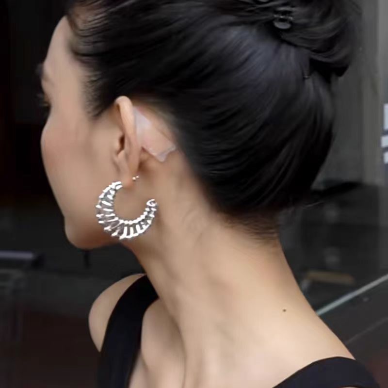 Wholesale Copper Gold Plated Earrings Metal Geometric C Shape Earrings ACC-ES-MiYe003